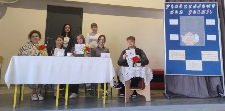 Porcelanowy Kod Poezji